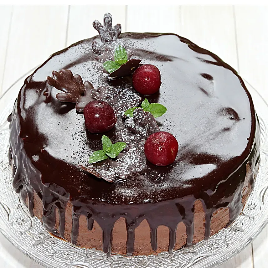 dripping chocolate cake