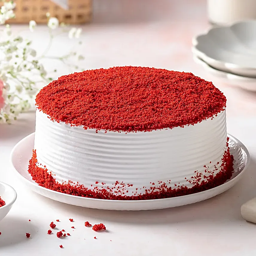 red velvet fresh cream cake